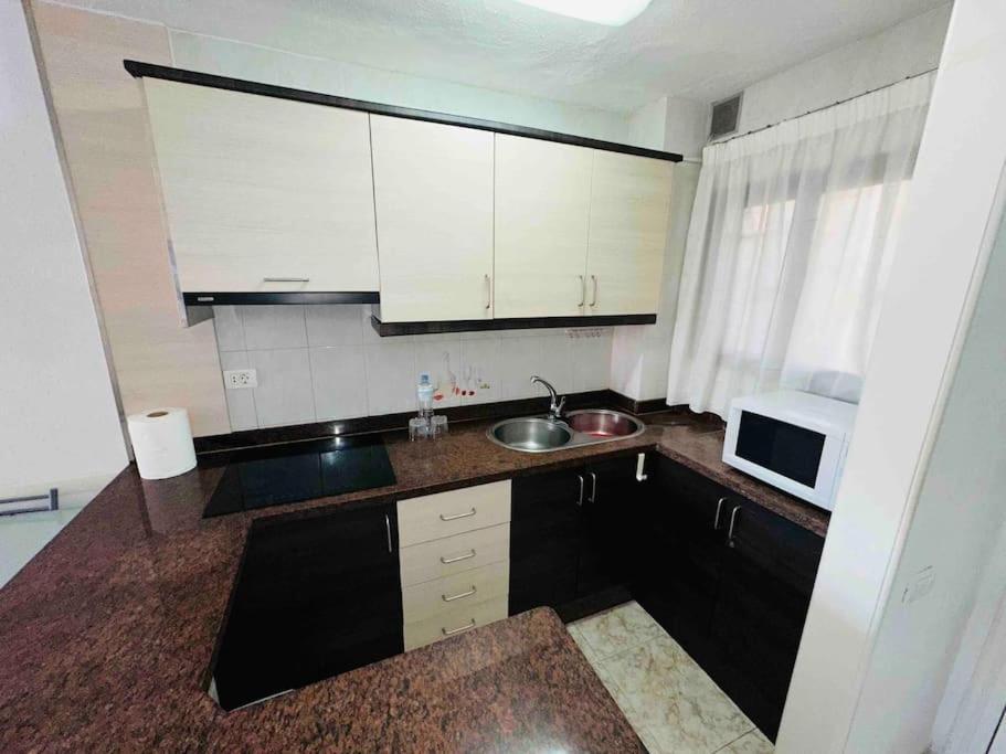 Las Vistas Beach Los Cristianos 2 Swimming Pools المظهر الخارجي الصورة